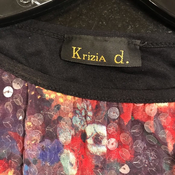 Sequined front tank - Picture 5 of 6